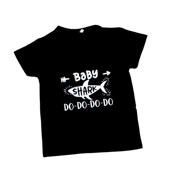 Pinkfong Baby Shark Black Crewneck Graphic T-Shirt 3T Toddler - Picture 1 of 4